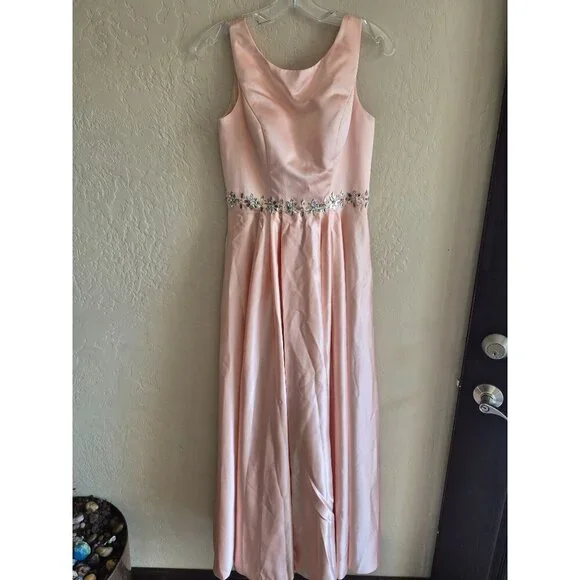 Elegant Light Pink Satin Formal Dress size 2 - Picture 1 of 7